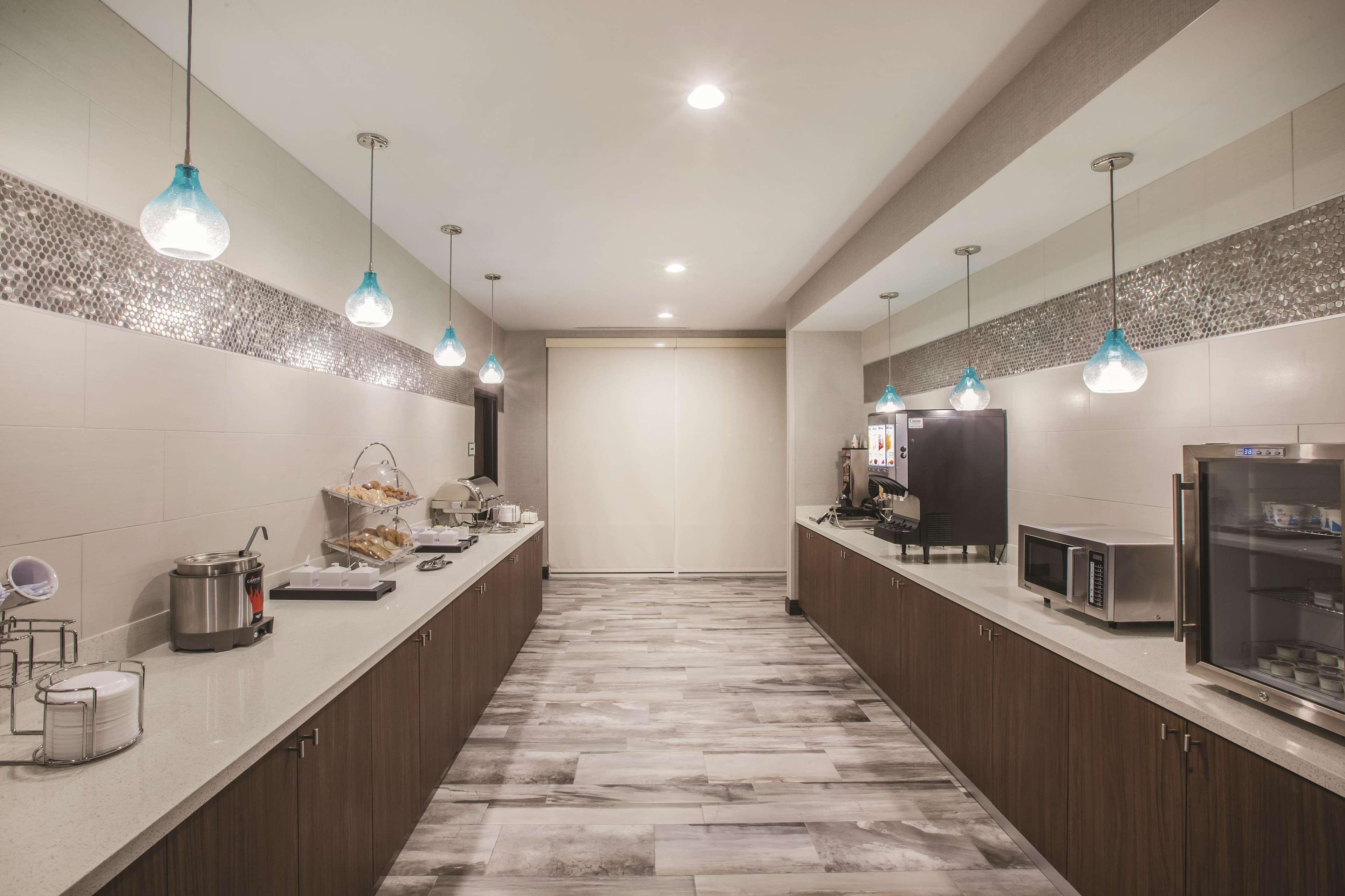La Quinta Inn & Suites Port Allen La Екстер'єр фото