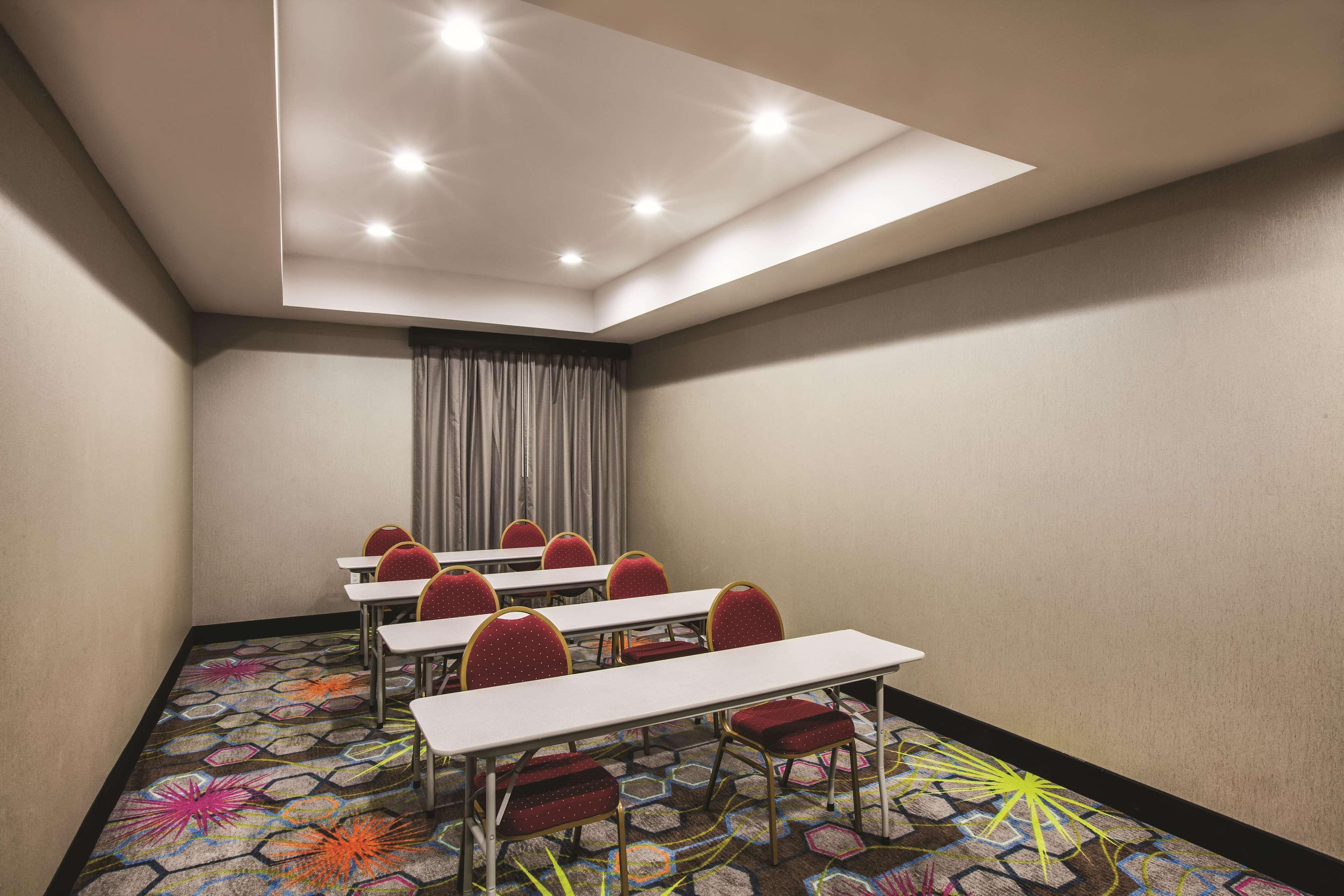 La Quinta Inn & Suites Port Allen La Екстер'єр фото